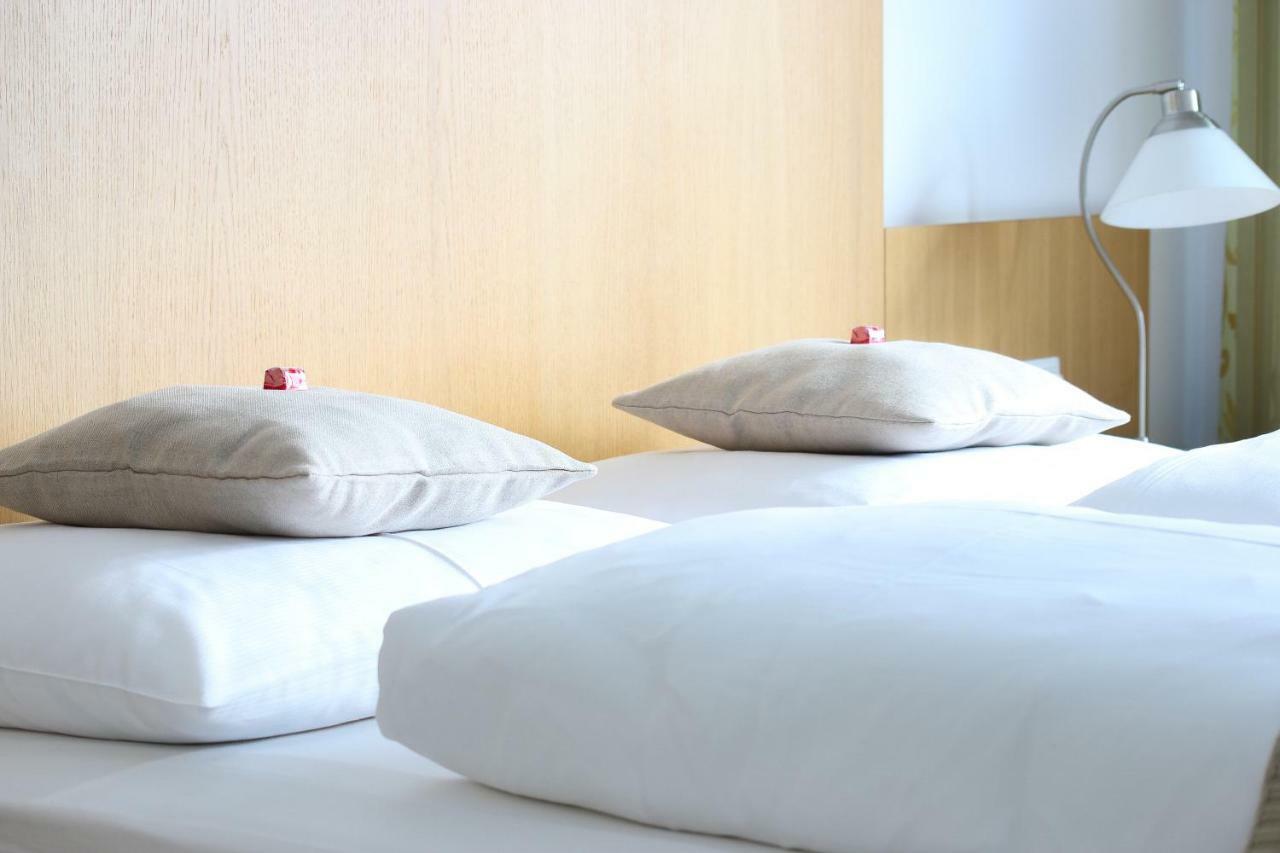 Haus Mariella Hotel Podersdorf am See Ngoại thất bức ảnh